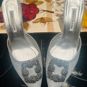 MANOLO BLAHNIK Metallic Silver Crystal Buckle CASSIADO Heel Sandals EU 40